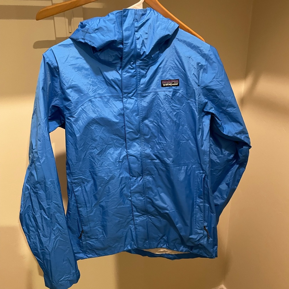 COPY - Women's Patagonia rain jacket
